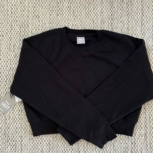Aritzia TNA NWT Perfect Cozy Cropped Fleece Crew - Black L